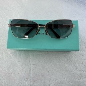 VINTAGE Tiffany & Co. Women's Aviator Sunglasses